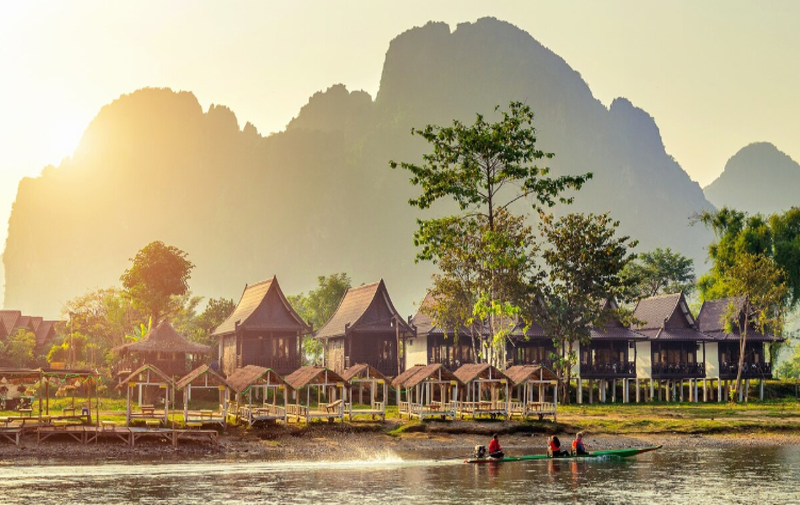 laos tour guide